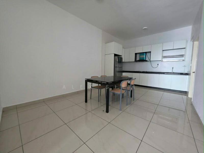 Service Residence for Rent at Pinnacle Tower - Alex Sieh - Dining Room - PropertyGuru.com.my