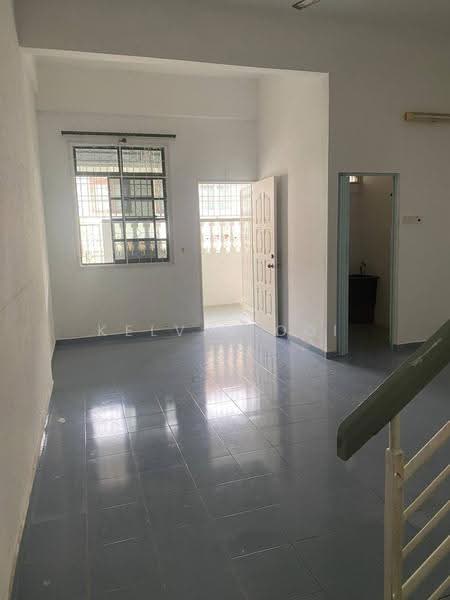 Rumah Teres 4-Tingkat untuk Dijual di Sungai Ara (Penang) - Kelvin Ooi - Entrance - PropertyGuru.com.my