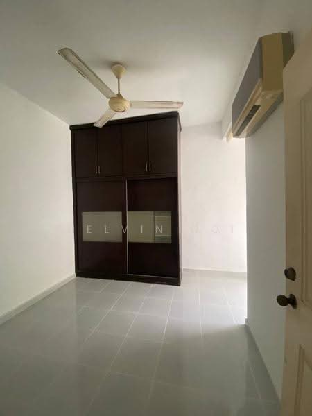 Rumah Teres 4-Tingkat untuk Dijual di Sungai Ara (Penang) - Kelvin Ooi - Bedroom - PropertyGuru.com.my