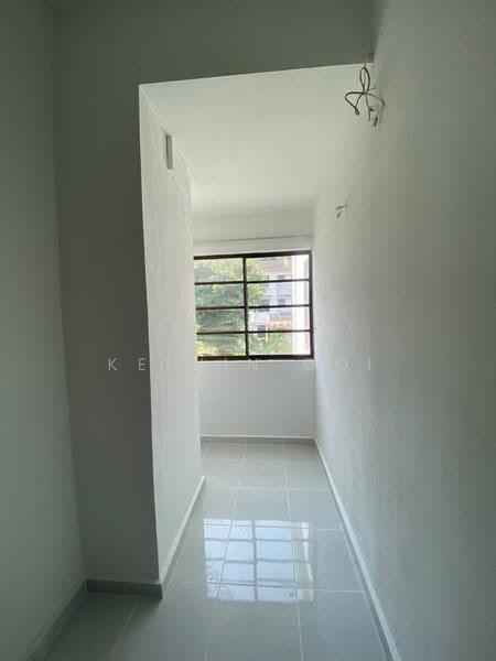 Rumah Teres 4-Tingkat untuk Dijual di Sungai Ara (Penang) - Kelvin Ooi - Corridor - PropertyGuru.com.my