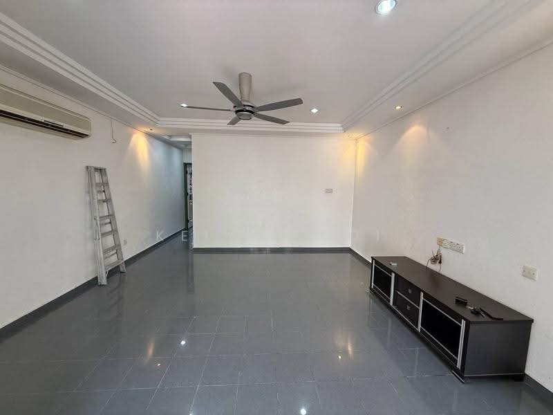 Rumah Teres 4-Tingkat untuk Dijual di Sungai Ara (Penang) - Kelvin Ooi - Living Room - PropertyGuru.com.my