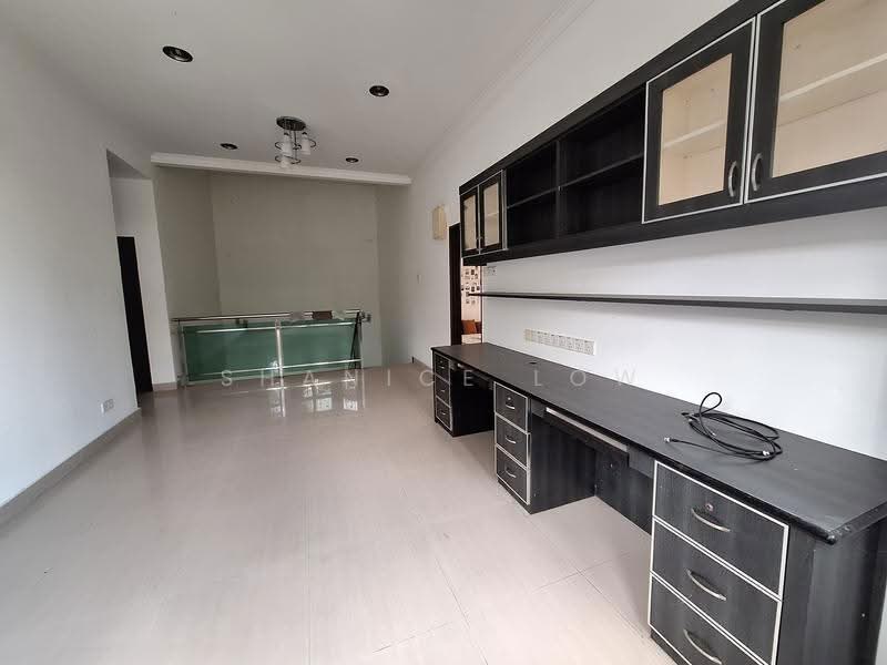 Rumah Berkembar untuk Dijual di Bandar Puteri Puchong (Puchong) - Shanice Low - Study - PropertyGuru.com.my