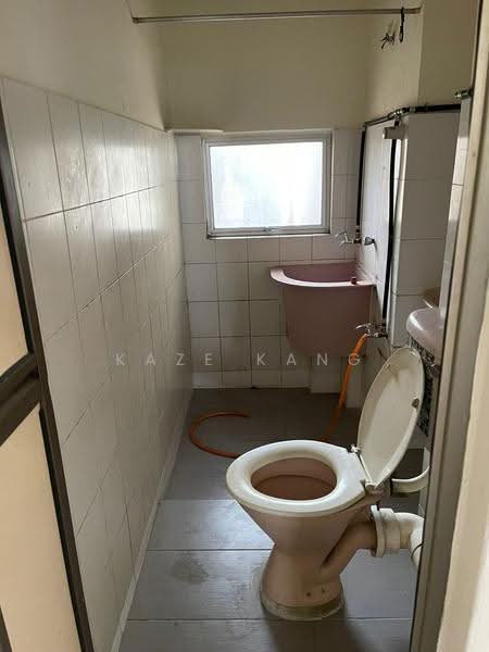 Flat for Sale at Desa Selatan - Kaze Kang - Bathroom - PropertyGuru.com.my