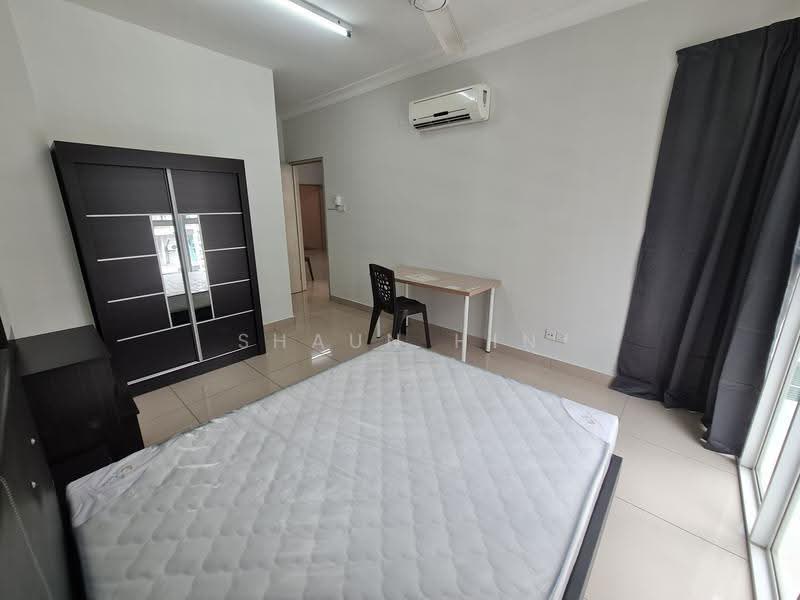 Kediaman Servis untuk Disewa di Pacific Place - Shaun Hin - Bedroom - PropertyGuru.com.my