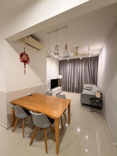 Service Residence for Rent at Gravit8, Klang - Ivy Por - Dining Room - PropertyGuru.com.my