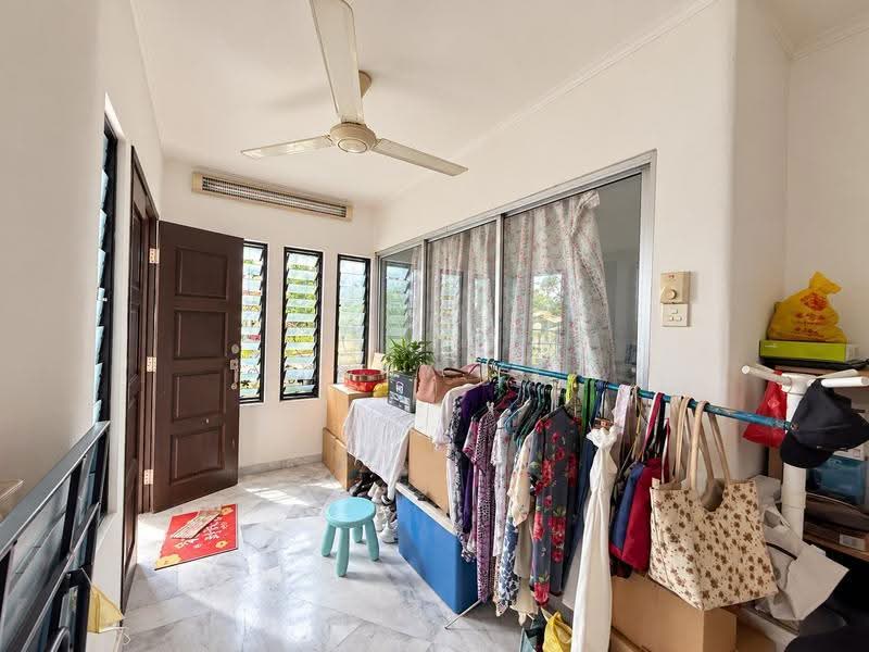 1-storey Terraced House for Sale in Taman Bukit Teratai (Ampang) - Tony YY - Entrance - PropertyGuru.com.my
