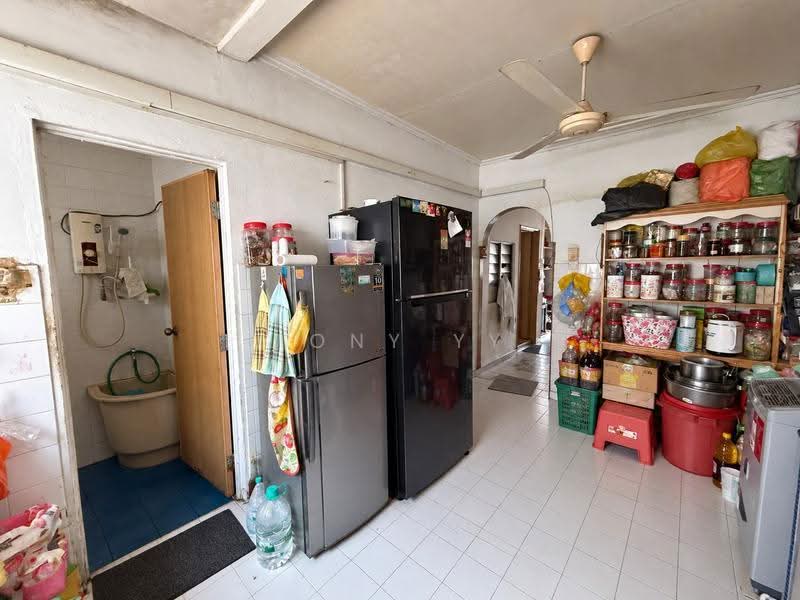 1-storey Terraced House for Sale in Taman Bukit Teratai (Ampang) - Tony YY - Kitchen - PropertyGuru.com.my