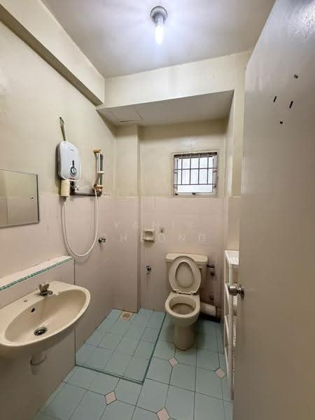 Apartment for Rent at Seri Puri - Yanis Cheong - Bathroom - PropertyGuru.com.my