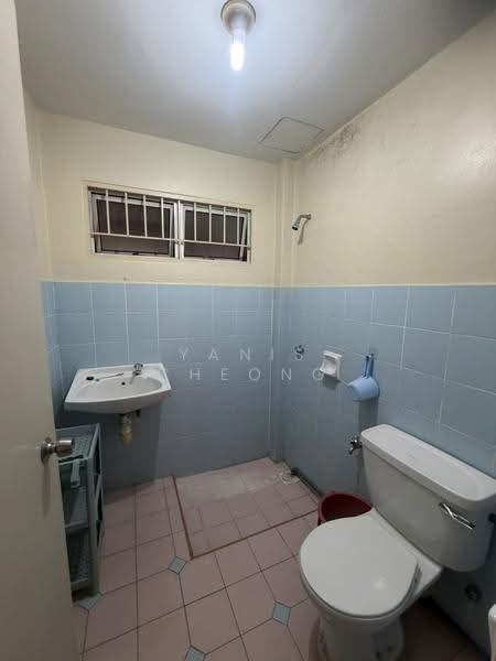 Apartment for Rent at Seri Puri - Yanis Cheong - Bathroom - PropertyGuru.com.my