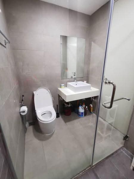 Condominium for Sale at Vivo Residential Suites - Ivan Tan - Bathroom - PropertyGuru.com.my
