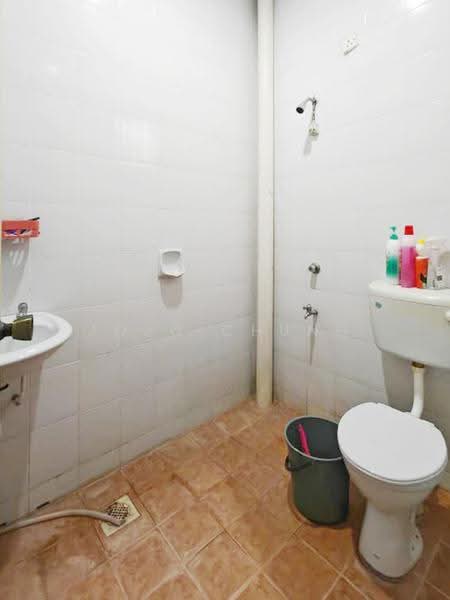 1-storey Terraced House for Sale in Taman JP Perdana (Johor Bahru) - Jojo Chung - Bathroom - PropertyGuru.com.my