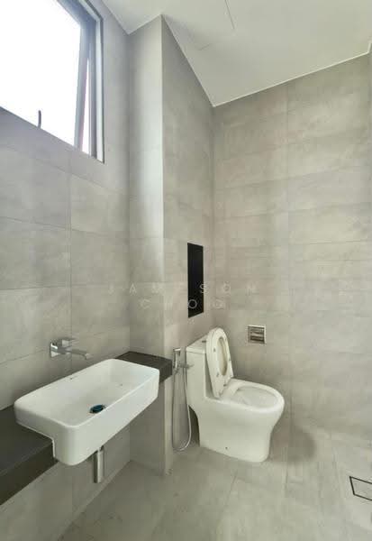 Rumah Berkembar untuk Dijual di Setia Tropika (Johor Bahru) - Jameson Choo - Bathroom - PropertyGuru.com.my