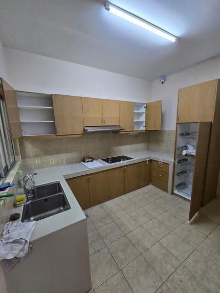 2-storey Terraced House for Sale in Bandar Utama Damansara (Petaling Jaya) - Hui Kien Tan - Kitchen - PropertyGuru.com.my
