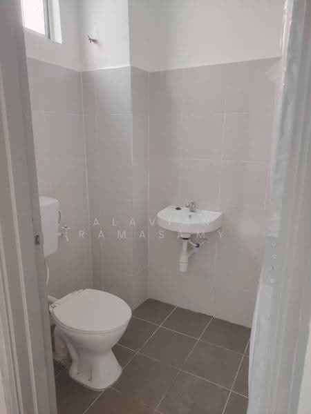 Residential Land for Rent in Taman Dato' Hormat (Telok Panglima Garang) - Alavian Ramasamy - Bathroom - PropertyGuru.com.my
