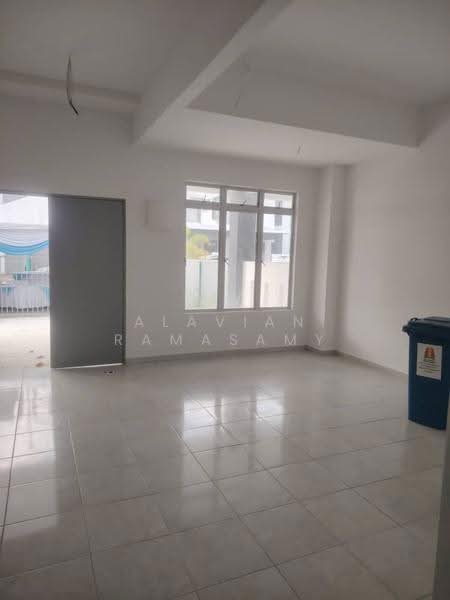 Residential Land for Rent in Taman Dato' Hormat (Telok Panglima Garang) - Alavian Ramasamy - Living Room - PropertyGuru.com.my