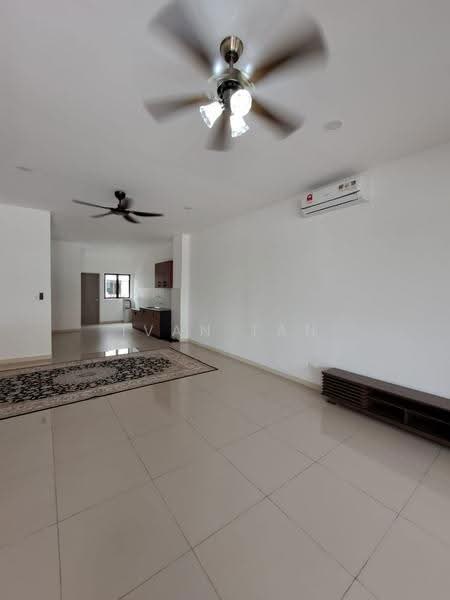 Rumah Teres 2-Tingkat untuk Disewa di Sepang (Selangor) - Ivan Tan - Living Room - PropertyGuru.com.my