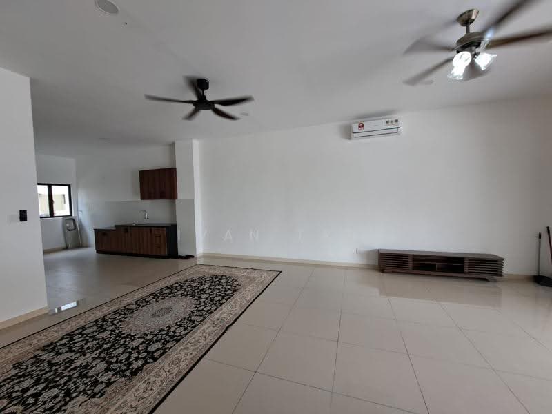 Rumah Teres 2-Tingkat untuk Disewa di Sepang (Selangor) - Ivan Tan - Living Room - PropertyGuru.com.my