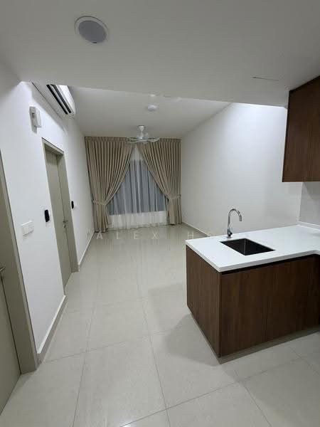 Kediaman Servis untuk Disewa di Quinn Residence - Alex Ho - Living Room - PropertyGuru.com.my