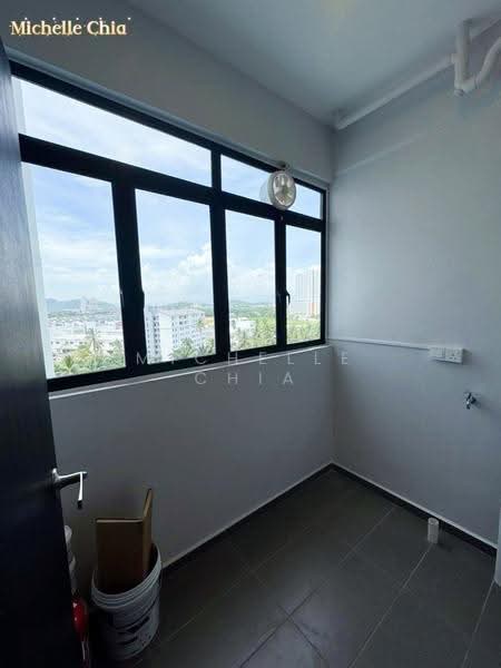 Kediaman Servis untuk Dijual di MARC Residences - Michelle Chia - Balcony - PropertyGuru.com.my