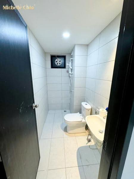 Kediaman Servis untuk Dijual di MARC Residences - Michelle Chia - Bathroom - PropertyGuru.com.my
