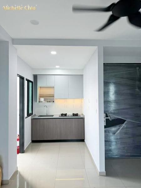 Kediaman Servis untuk Dijual di MARC Residences - Michelle Chia - Kitchen - PropertyGuru.com.my