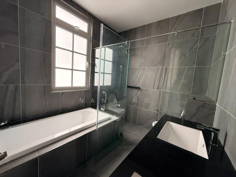 Cluster House for Sale in Taman Ekoflora (Johor Bahru) - Nana Ng - Bathroom - PropertyGuru.com.my