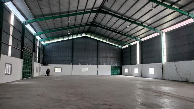 Gudang untuk Disewa di Taman Subang Baru (Seksyen U6) (Sungai Buloh) - Leo Ng - Exterior - PropertyGuru.com.my