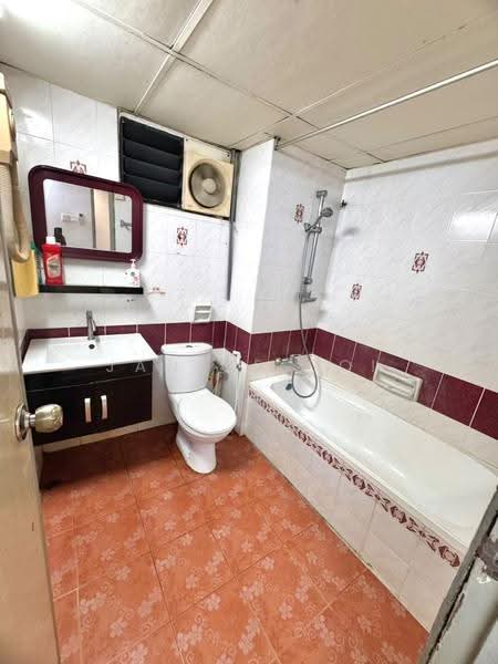 Kondominium untuk Disewa di Sunny Ville Condominium - Janice Ooi - Bathroom - PropertyGuru.com.my