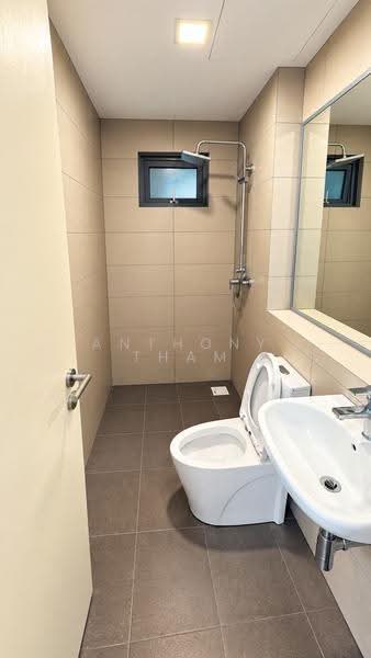Kondominium untuk Disewa di Lakefront Residence - Anthony Tham - Bathroom - PropertyGuru.com.my