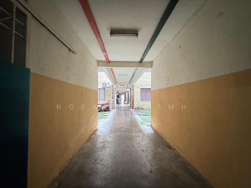 Rumah Flat untuk Dijual di Sri Cempaka - Norafian SMH - Corridor - PropertyGuru.com.my