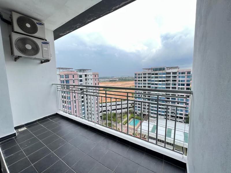 Pangsapuri untuk Dijual di Seri Austin Residence (Pangsapuri Seri Austin) - Nana Ng - Balcony - PropertyGuru.com.my