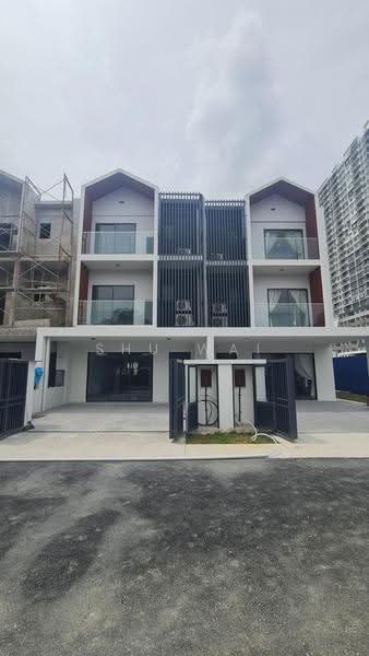 3-storey Terraced House for Sale in Bandar Bukit Puchong 2 (Puchong) - Shu Wai - Exterior - PropertyGuru.com.my