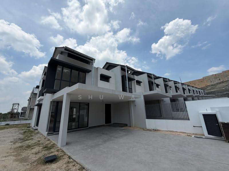 3-storey Terraced House for Sale in Bandar Bukit Puchong 2 (Puchong) - Shu Wai - Exterior - PropertyGuru.com.my