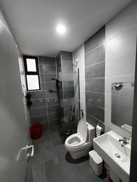 Kondominium untuk Disewa di The Cove Hillside Residence - Joseph Wong - Bathroom - PropertyGuru.com.my
