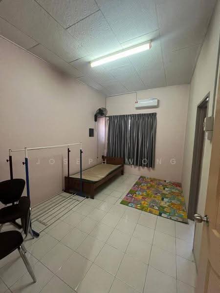 Rumah Teres 2-Tingkat untuk Disewa di Desa Pengkalan Indah (Ipoh) - Joseph Wong - Bedroom - PropertyGuru.com.my