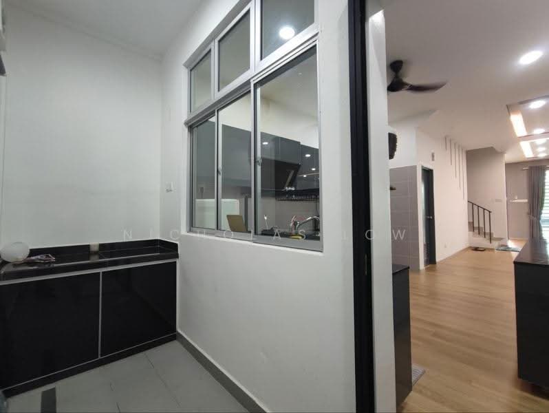 2-storey Terraced House for Rent in Bandar Seri Alam (Masai) - Nicholas Low - Kitchen - PropertyGuru.com.my