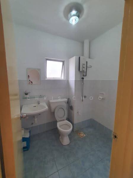 Pangsapuri untuk Disewa di Kinrara Ria - Chris Choo - Bathroom - PropertyGuru.com.my