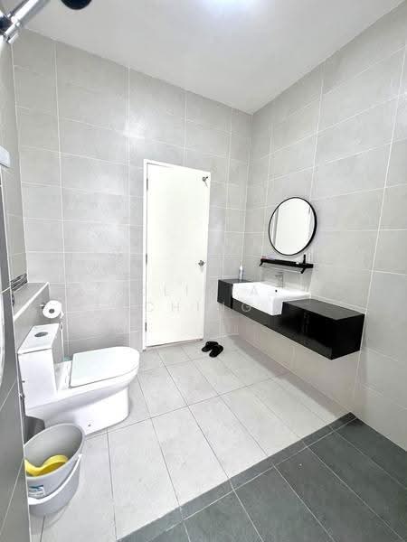 Rumah Teres 2-Tingkat untuk Disewa di Taman Desa Tebrau (Tebrau) - Olivia Ching - Bathroom - PropertyGuru.com.my