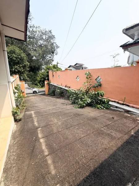 Rumah Berkembar untuk Disewa di Taman Johor (Tampoi) - Nicholas Low - Exterior - PropertyGuru.com.my