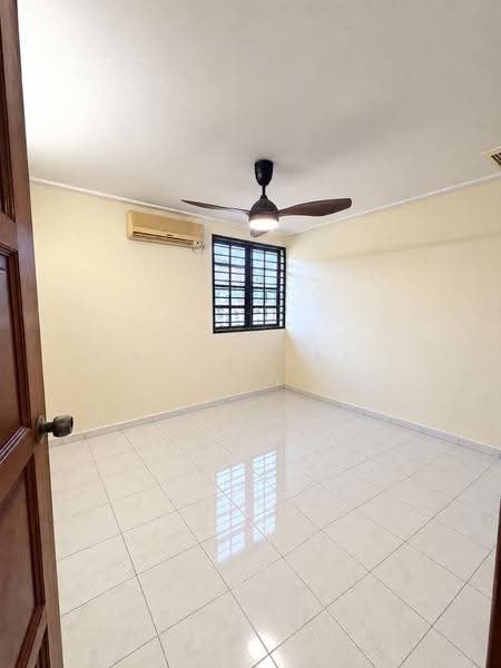 Rumah Berkembar untuk Disewa di Taman Johor (Tampoi) - Nicholas Low - Interior - PropertyGuru.com.my