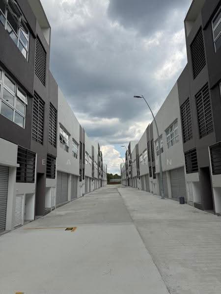 Kedai untuk Disewa di Seksyen U16 (Shah Alam) - Elaine Chin - Exterior - PropertyGuru.com.my