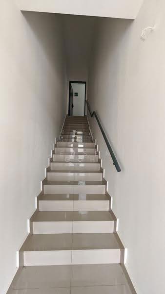 2-storey Terraced House for Rent in Bandar Dato Onn (Tebrau) - Jensen Goh - Corridor - PropertyGuru.com.my