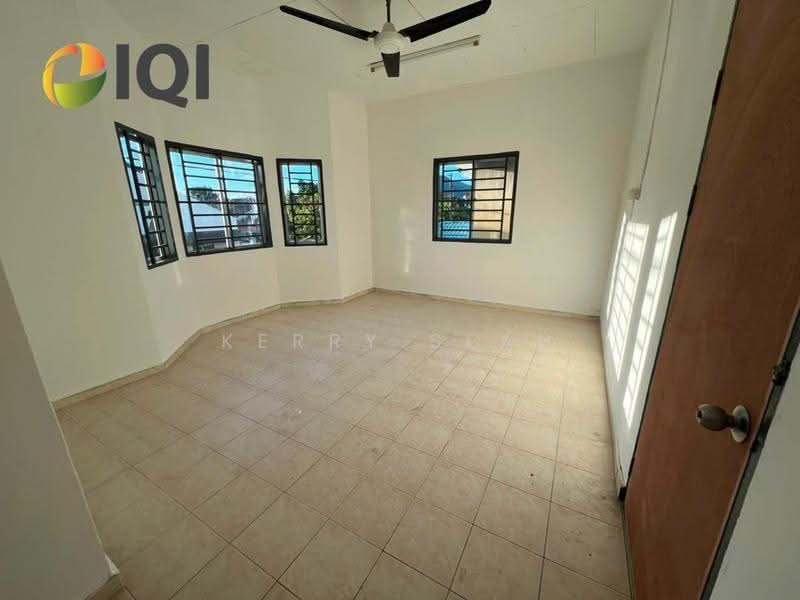 Rumah Teres 2-Tingkat untuk Dijual di Taman Alma Jaya (Bukit Mertajam) - Kerry Seah - Living Room - PropertyGuru.com.my