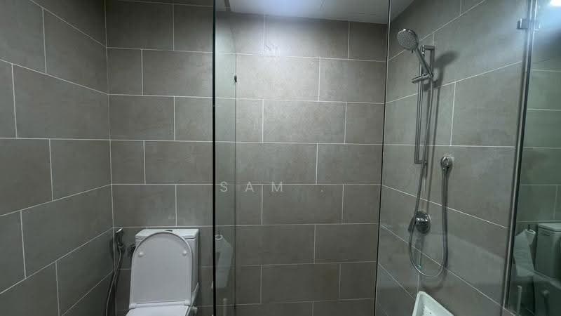 Service Residence for Rent at Residensi Estetik 8 (Est8) - Sam . - Bathroom - PropertyGuru.com.my
