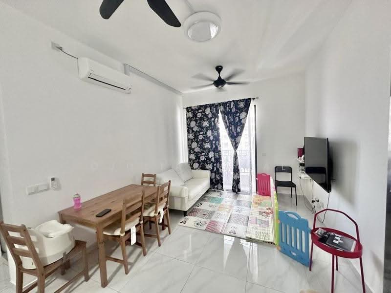 Kediaman Servis untuk Dijual di Equine Residence - DJULIA JAMAL - Living Room - PropertyGuru.com.my