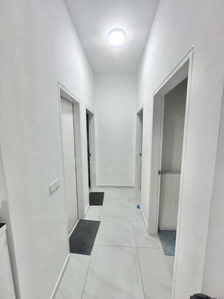 Kediaman Servis untuk Dijual di Equine Residence - DJULIA JAMAL - Corridor - PropertyGuru.com.my