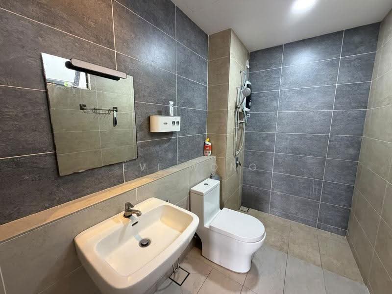 Kediaman Servis untuk Disewa di Setia City Residences - Eve Wong - Bathroom - PropertyGuru.com.my