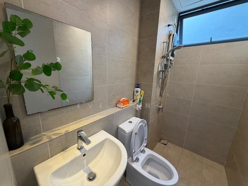 Kediaman Servis untuk Disewa di Setia City Residences - Eve Wong - Bathroom - PropertyGuru.com.my