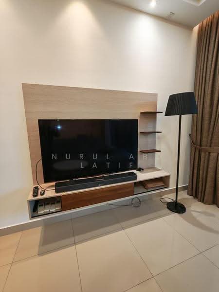 Kondominium untuk Dijual di Lakeville Residence - Nurul Abd Latif - Living Room - PropertyGuru.com.my