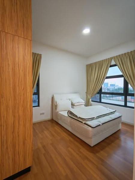 Kondominium untuk Dijual di Lakeville Residence - Nurul Abd Latif - Bedroom - PropertyGuru.com.my